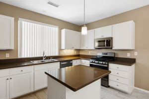 Kitchen (3)