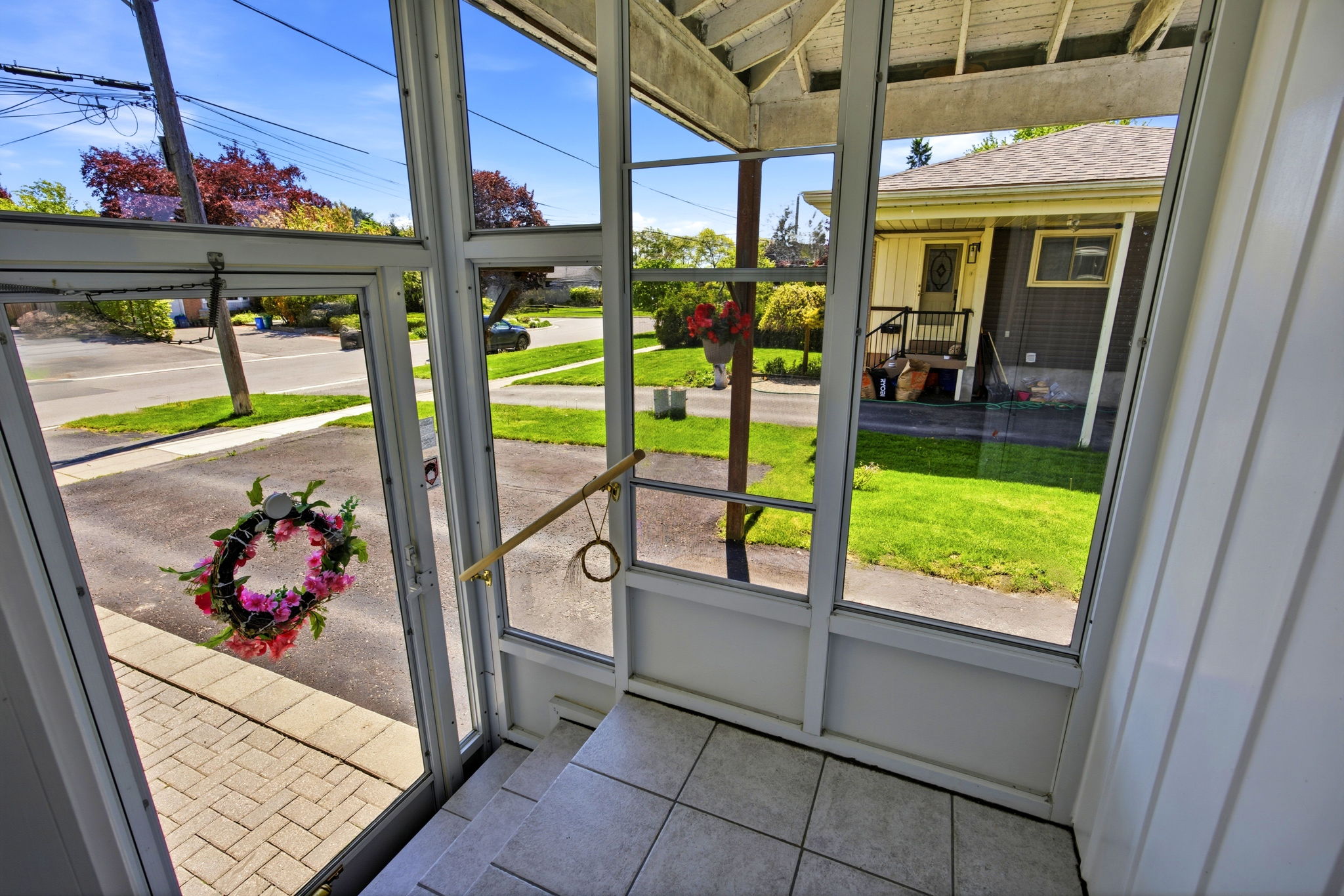  Photo 4