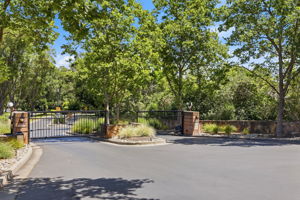 039_F8_7961 Kemper Ct