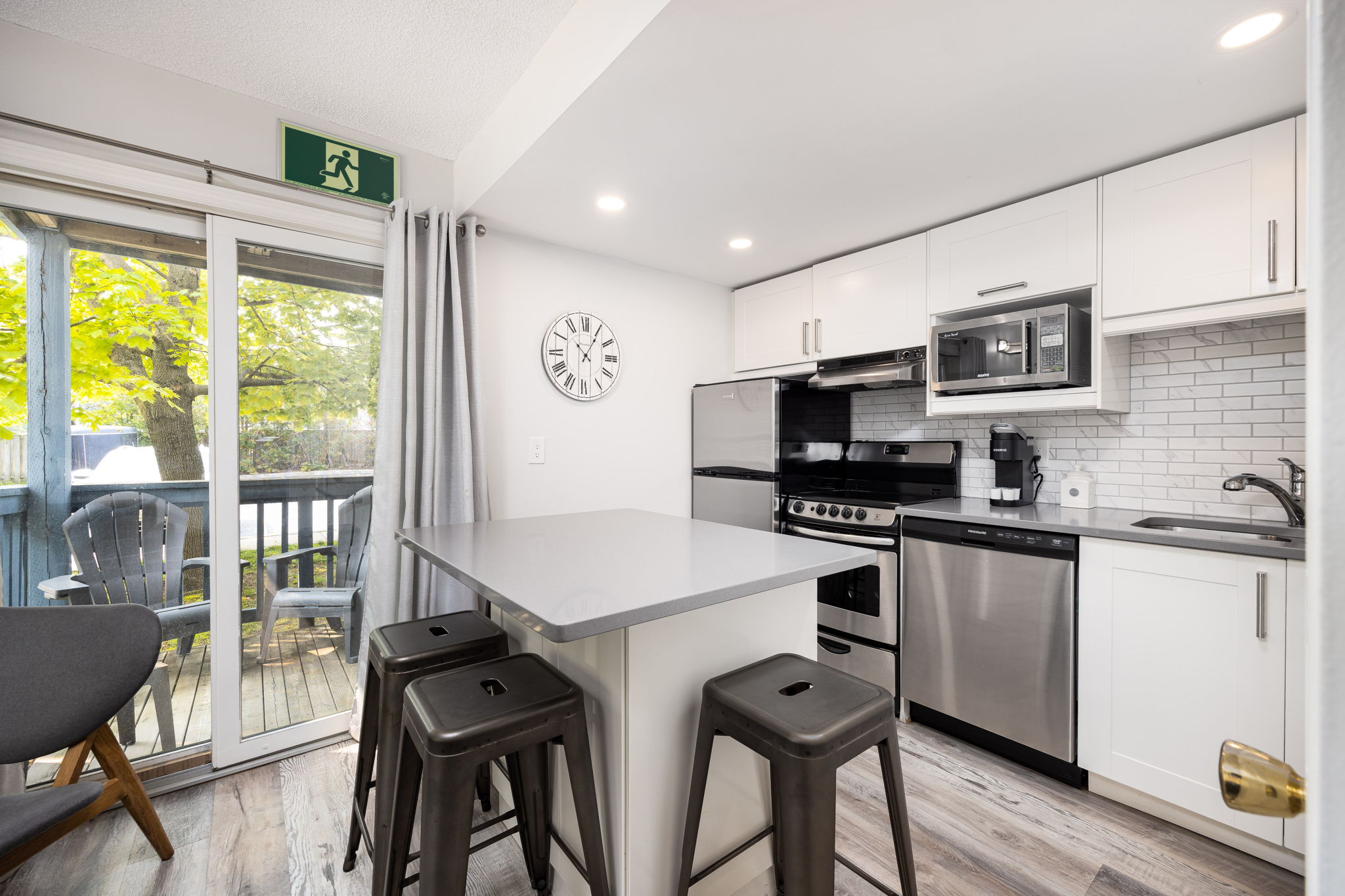 Blue Mountain property showcase — delivered property photograph 2