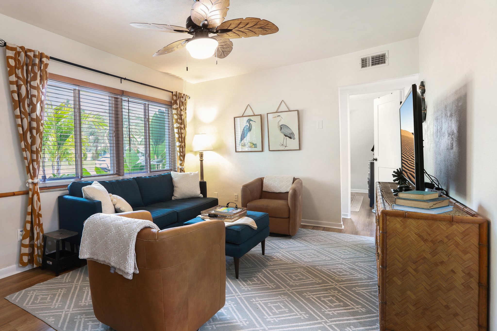 Lakeside Dr-S1703-014.jpg