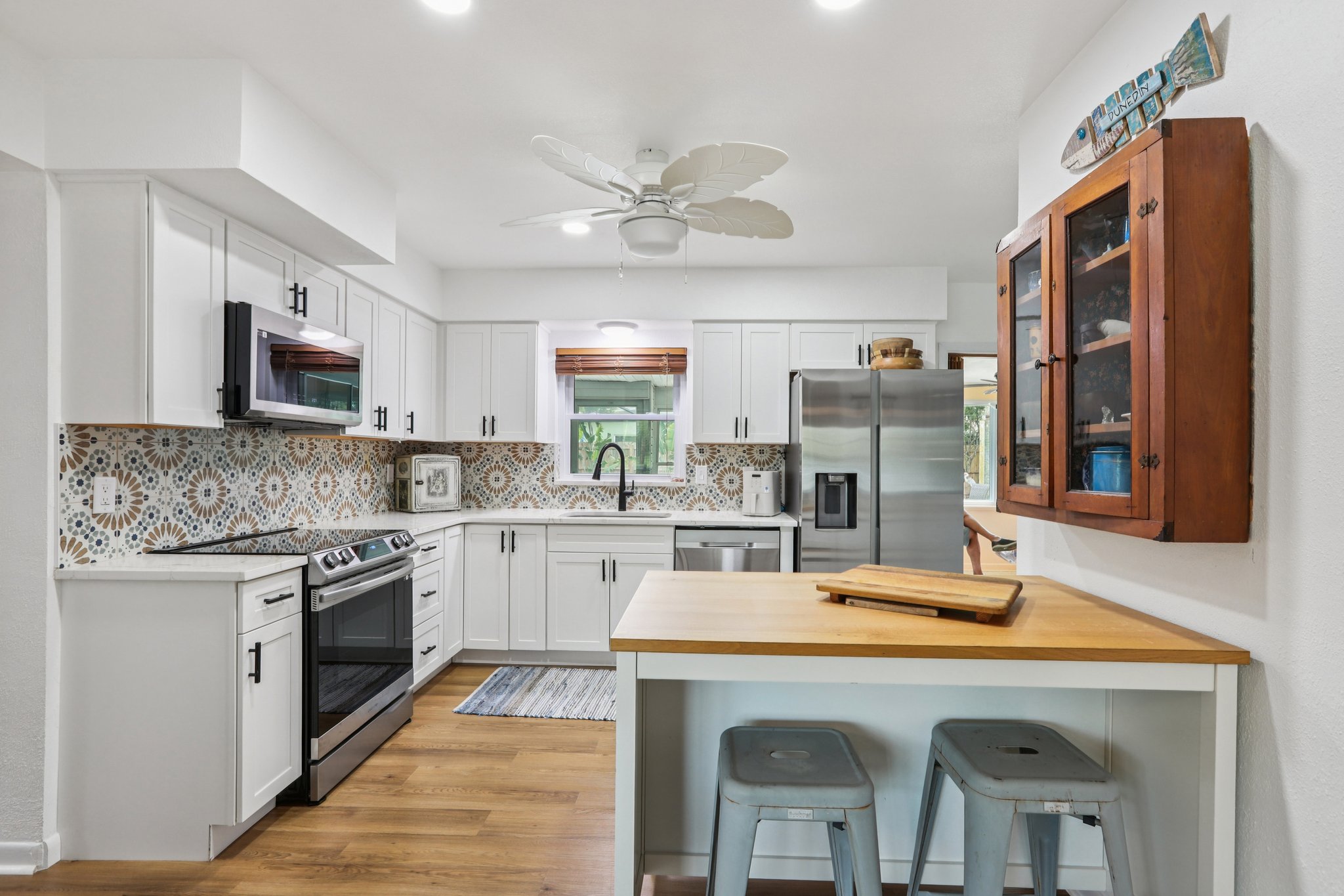 Lakeside Dr-S1703-017.jpg