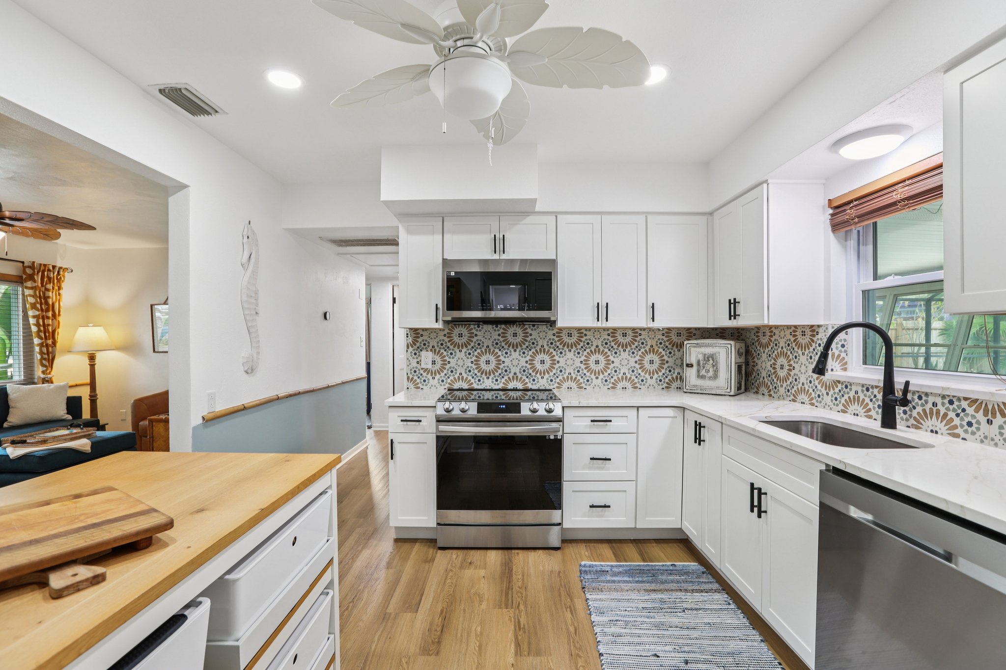 Lakeside Dr-S1703-020.jpg