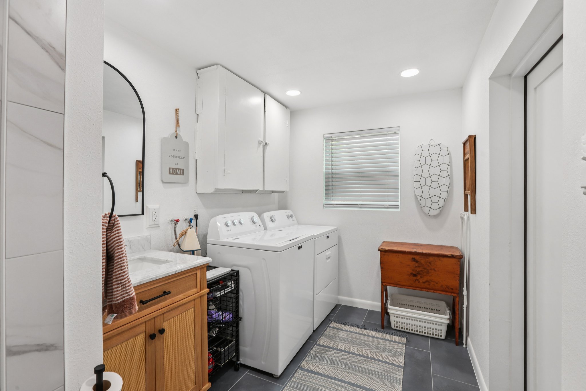 Lakeside Dr-S1703-024.jpg