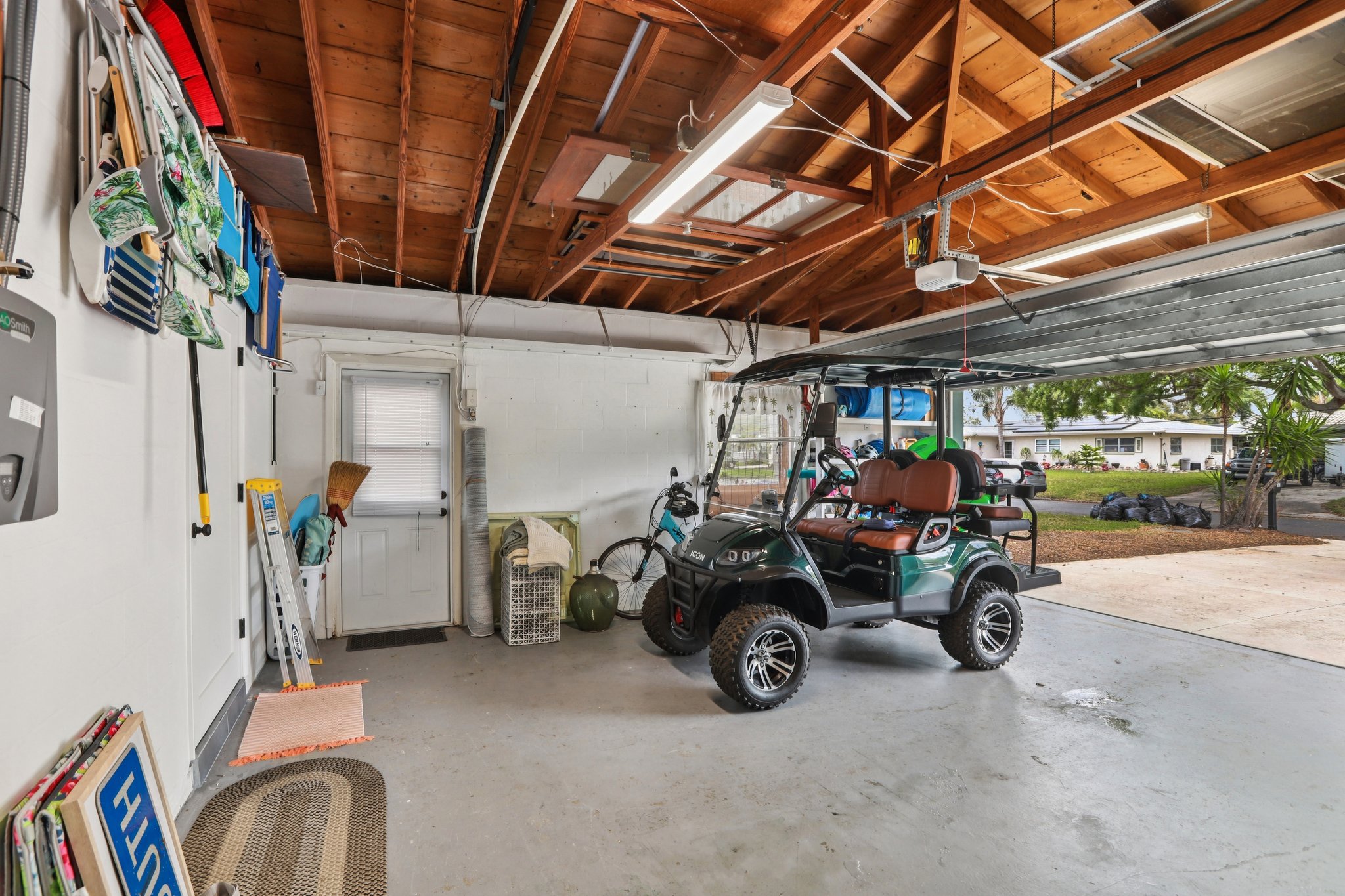 Lakeside Dr-S1703-041.jpg