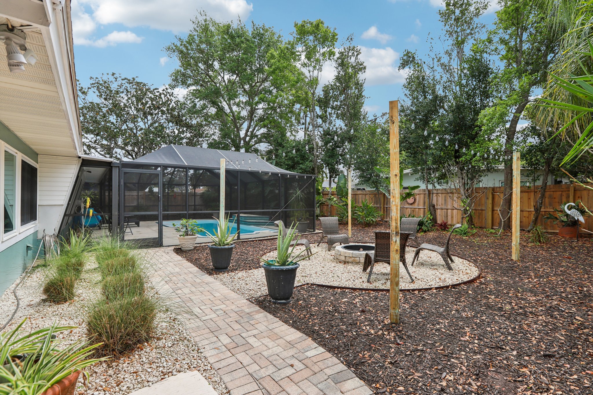 Lakeside Dr-S1703-043.jpg