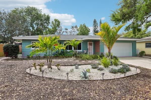 Lakeside Dr-S1703-005.jpg