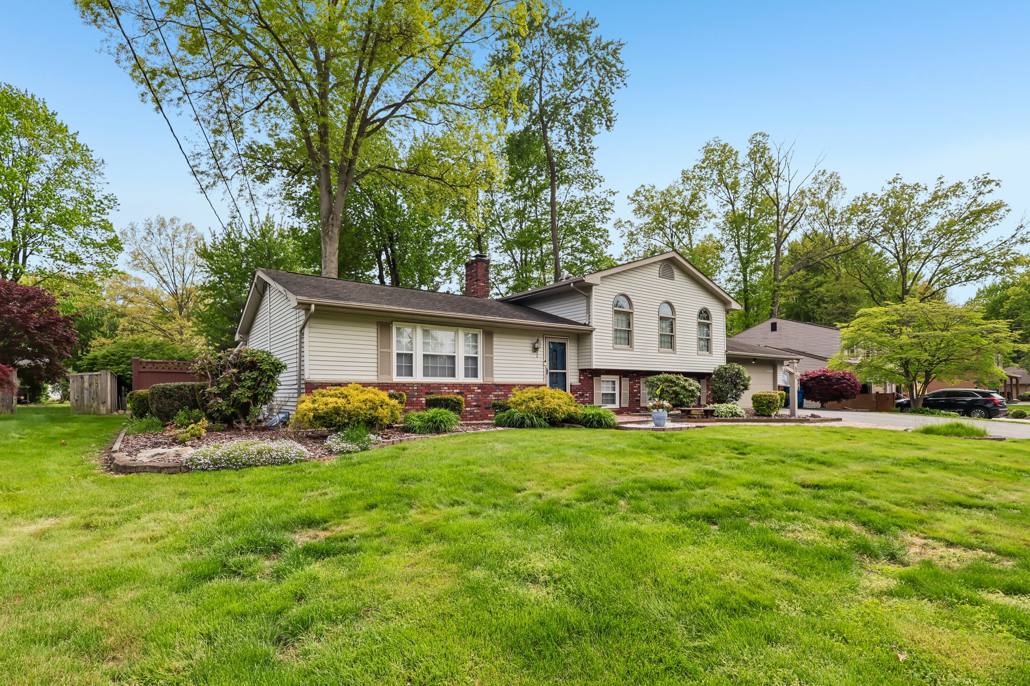 Glen Oaks Dr-S1305-002.jpg