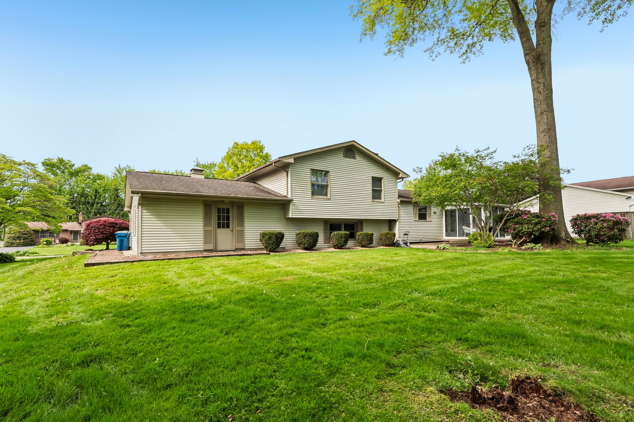 Glen Oaks Dr-S1305-003.jpg