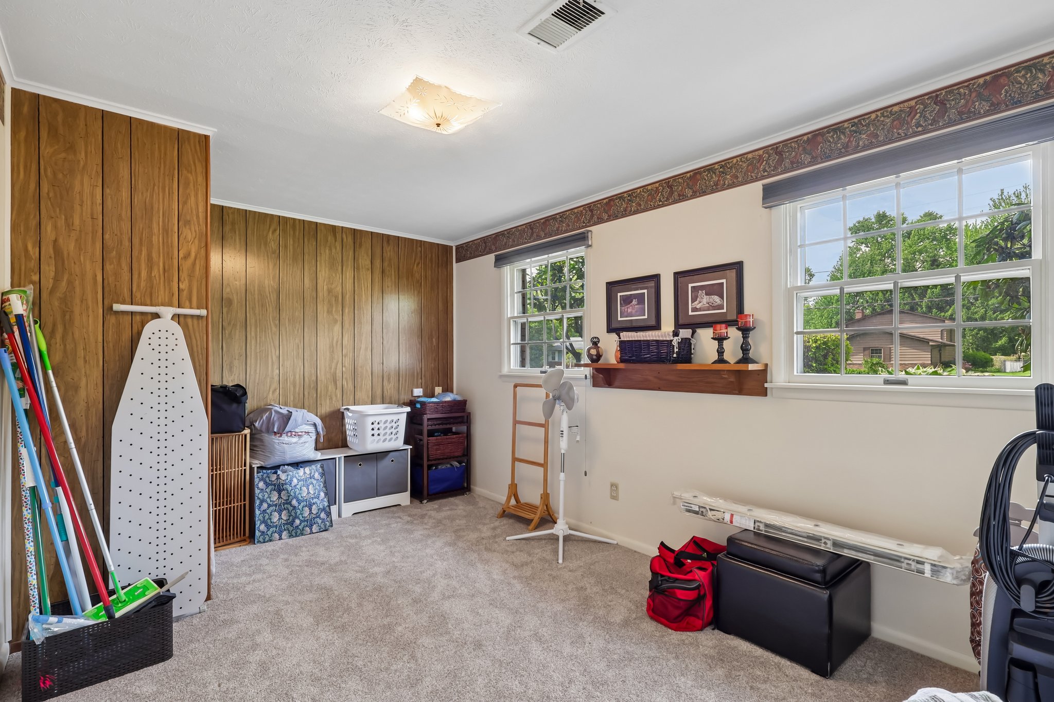 Glen Oaks Dr-S1305-036.jpg