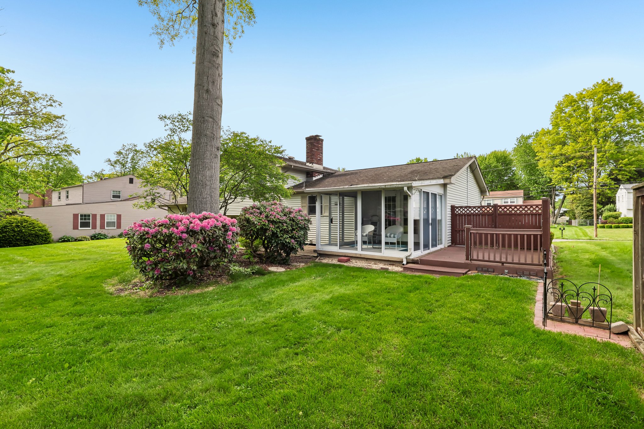 Glen Oaks Dr-S1305-048.jpg