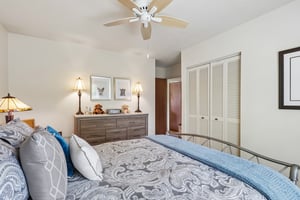 Glen Oaks Dr-S1305-031.jpg