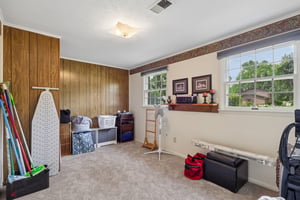 Glen Oaks Dr-S1305-036.jpg