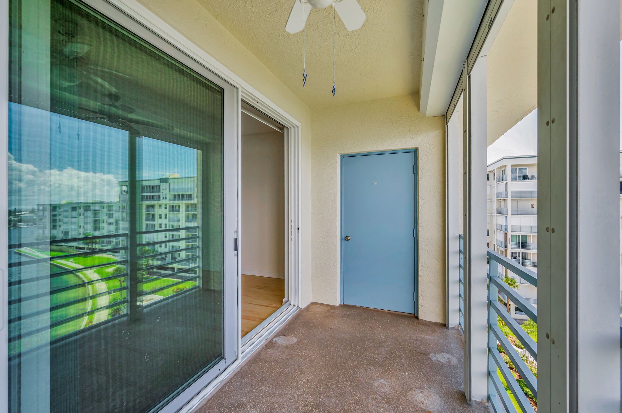 Balcony3