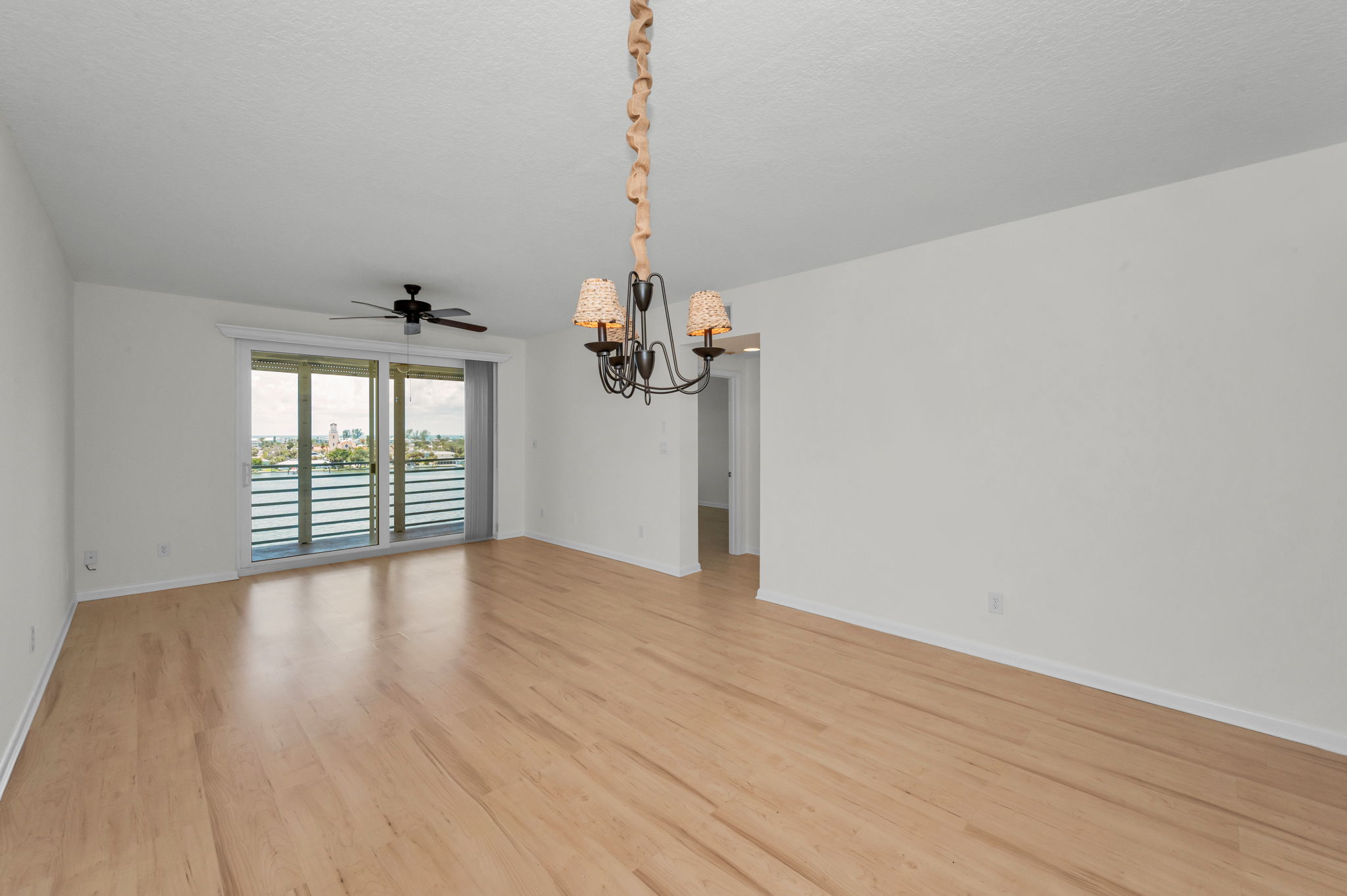 Dining Room2