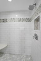 Primary Bathroom1c
