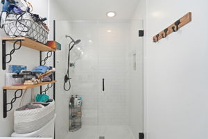  Photo 35