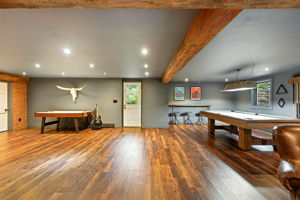  Photo 48