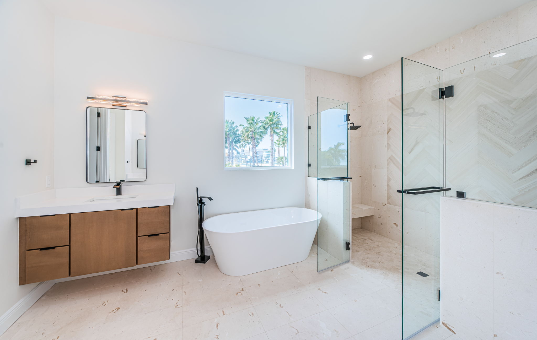 Primary Bathroom Alt2i