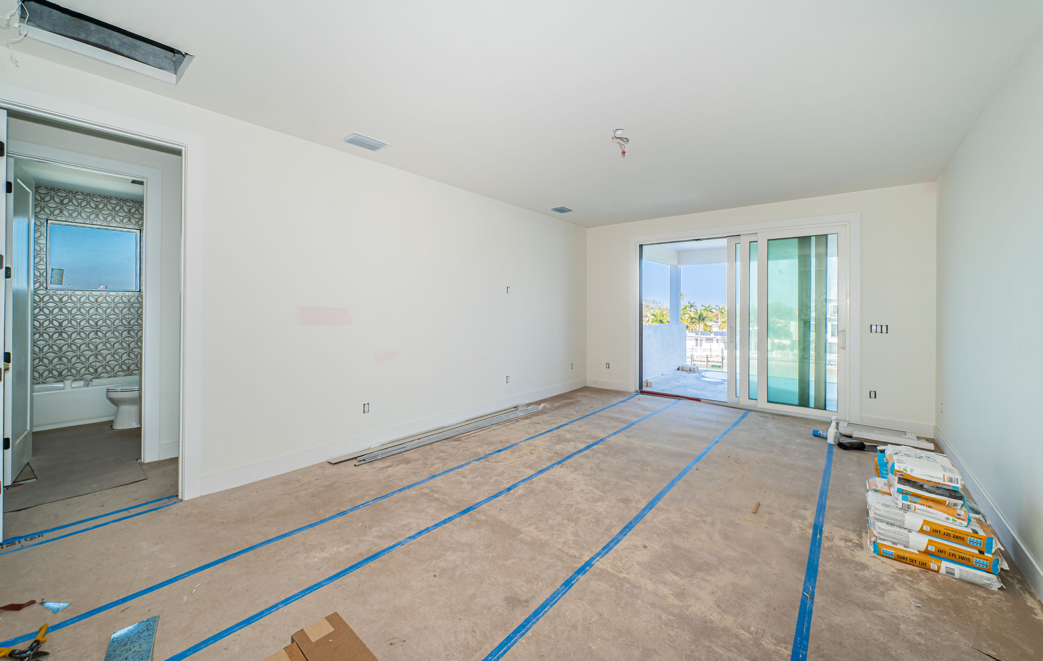 Upper Level Bonus Room1