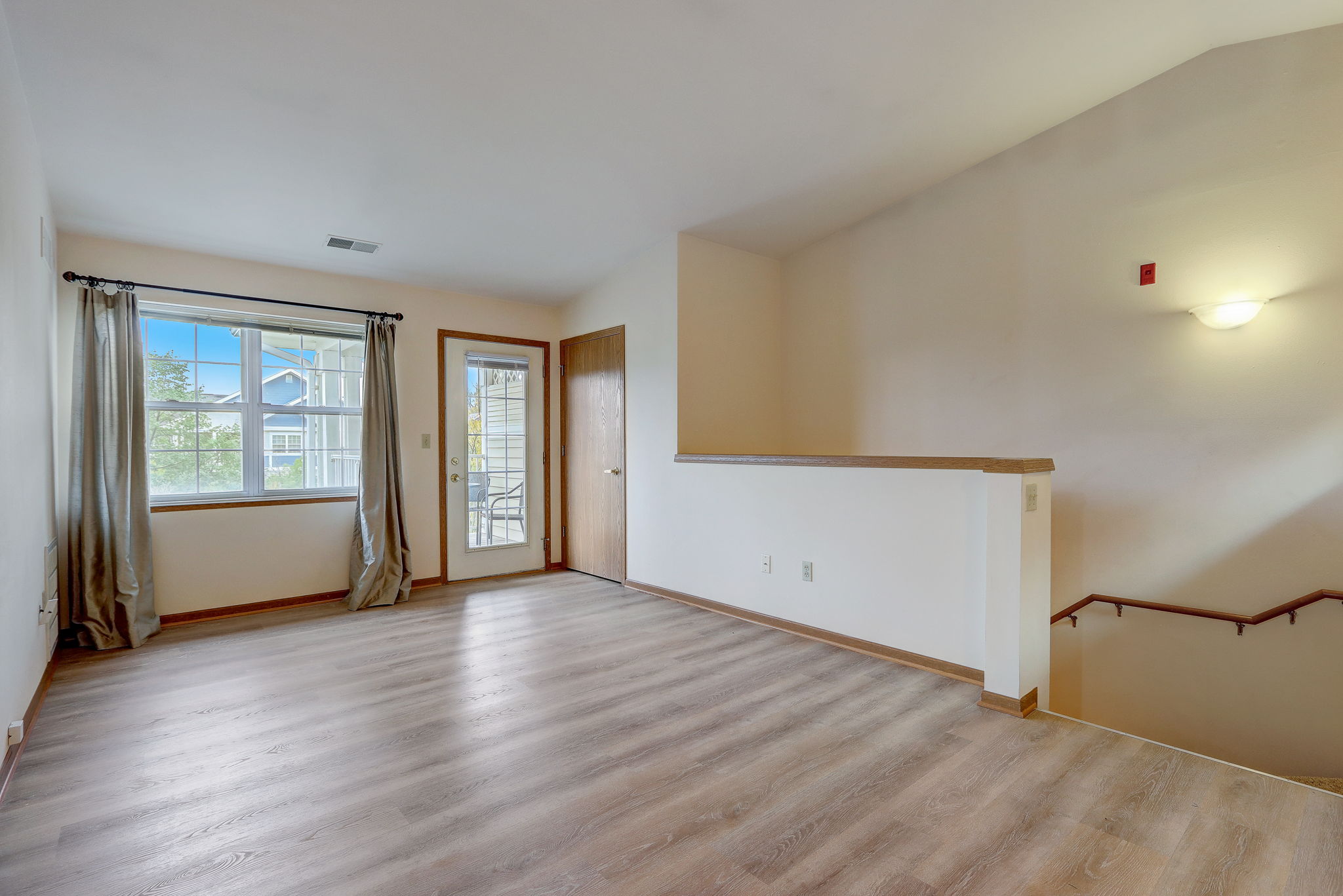 N 107th St 8-016