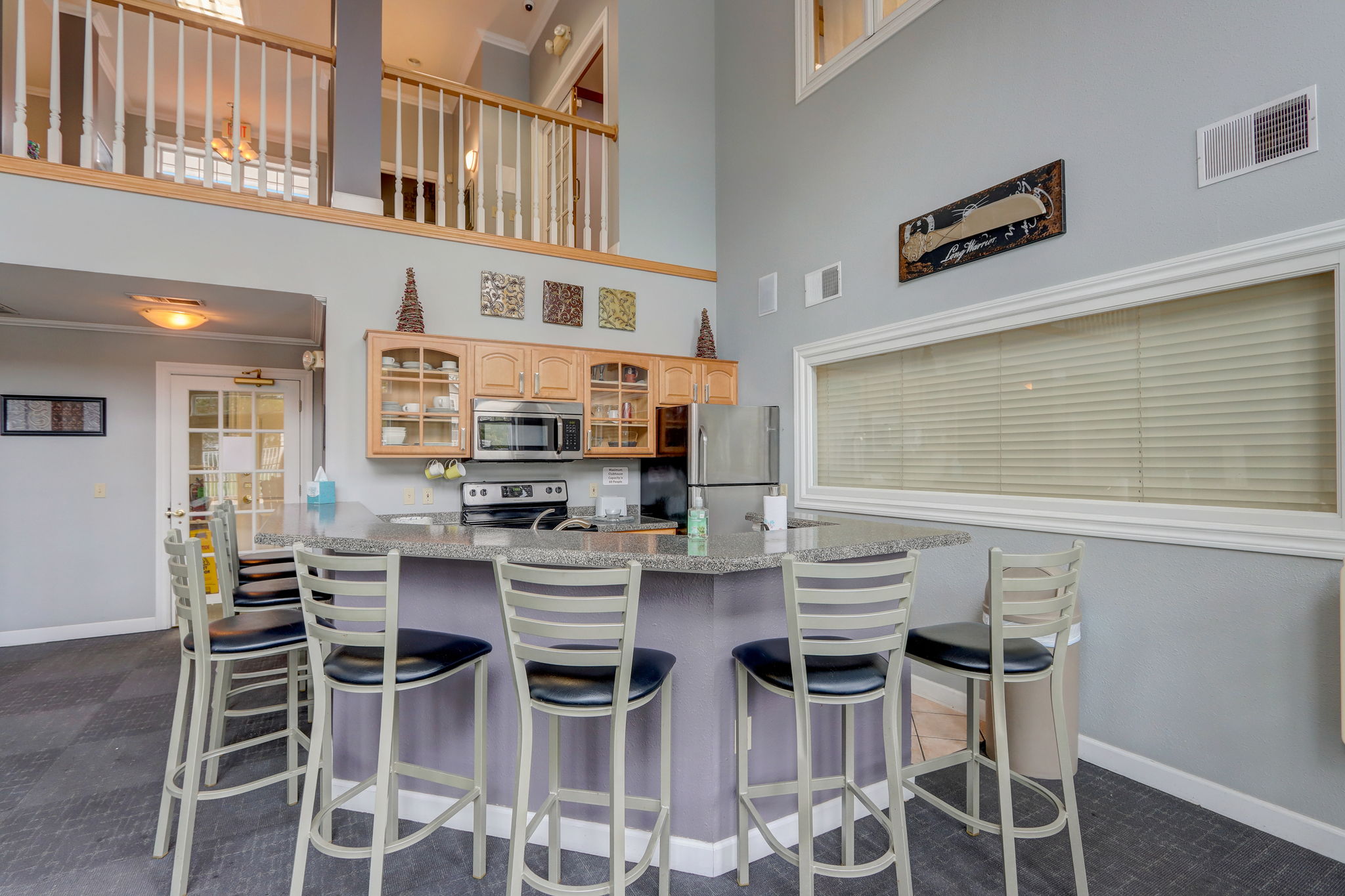N 107th St 8-038