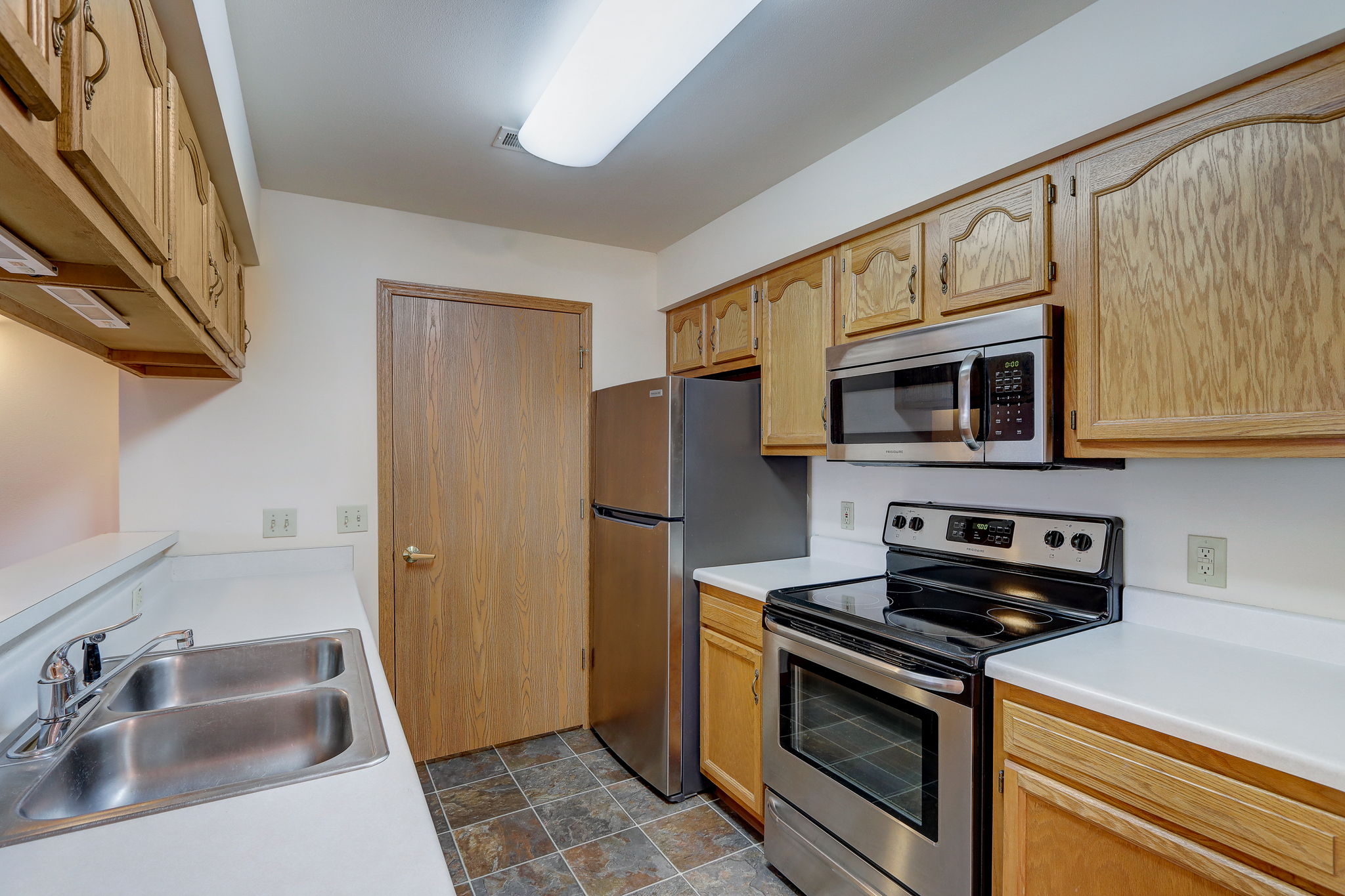 N 107th St 8-009
