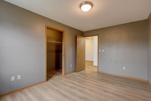 N 107th St 8-023