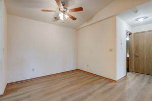 N 107th St 8-005