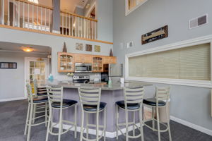 N 107th St 8-038