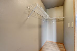 N 107th St 8-025