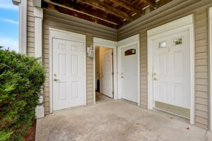 N 107th St 8-002