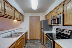 N 107th St 8-013