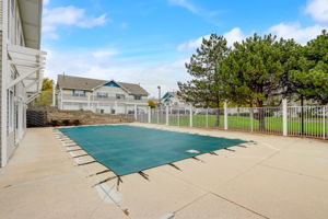 N 107th St 8-044