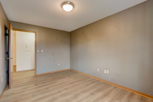 N 107th St 8-024