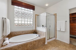 Primary Bathroom (2)