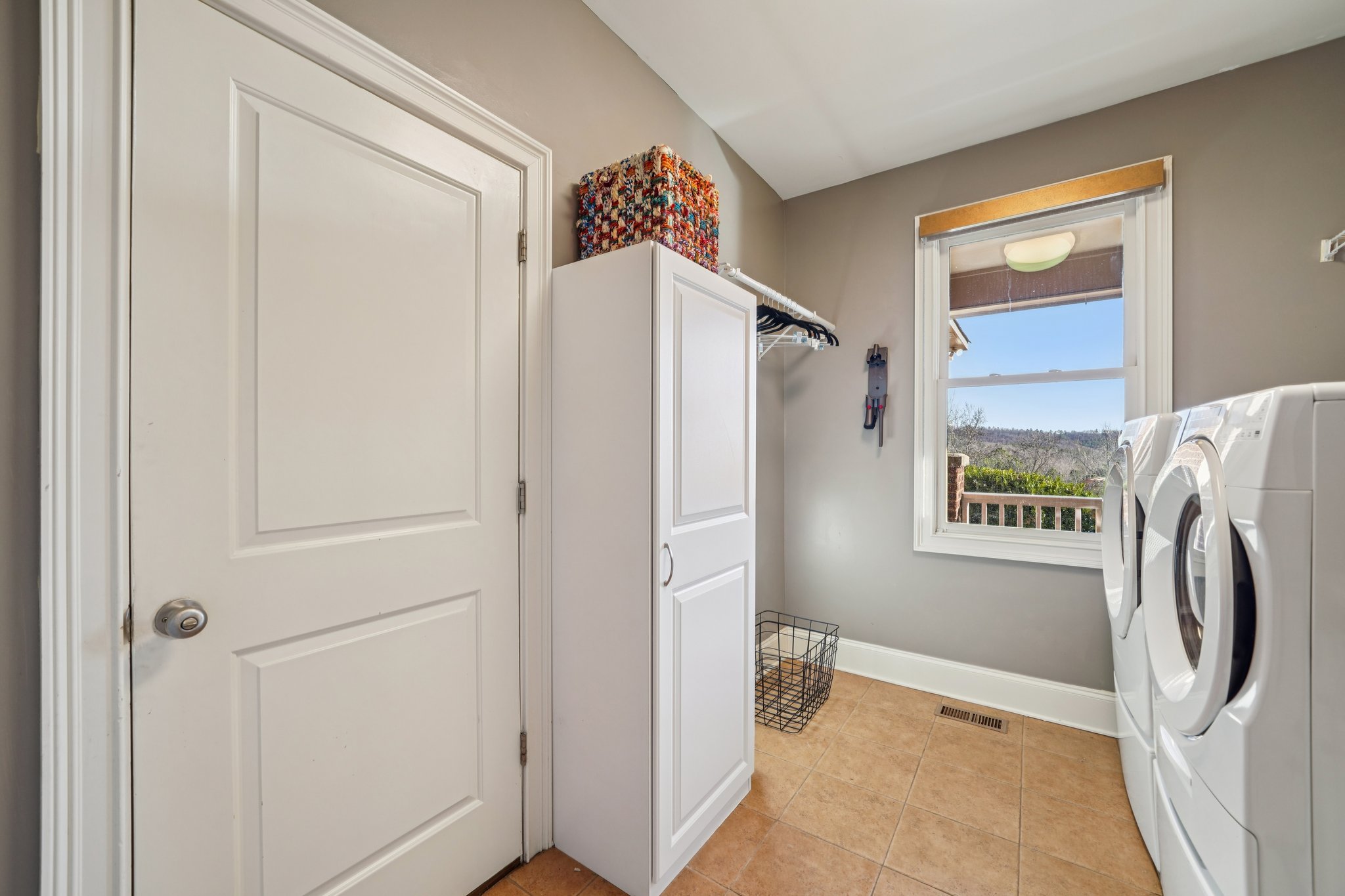 Hidden Rdg-L1601-040.jpg