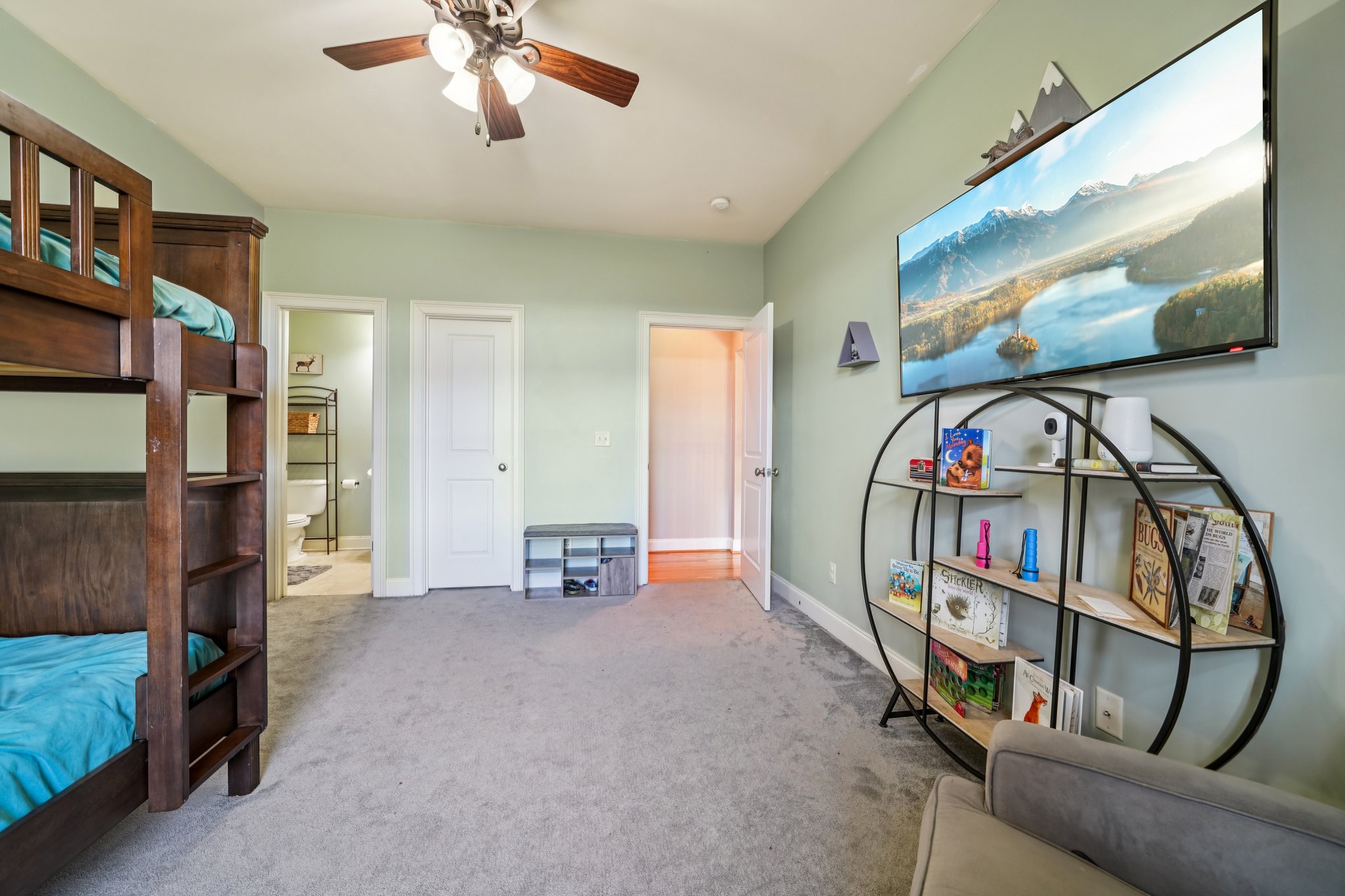 Hidden Rdg-L1601-053.jpg