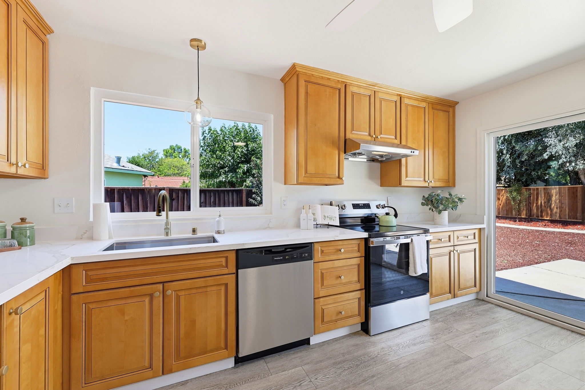010_F8_799 Sunbrook Ct
