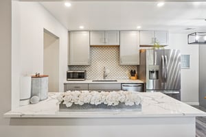 E Mississippi Ave F23-1006-018.jpg