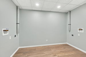  Photo 81