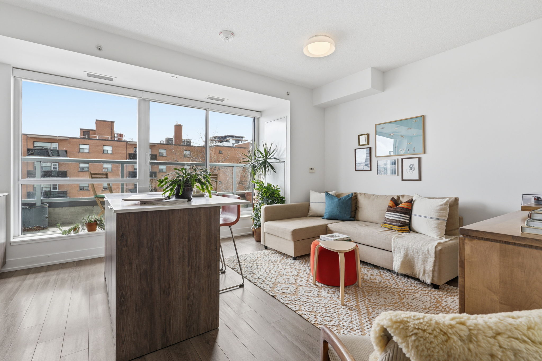 Property in Mississauga — delivered property photograph 8