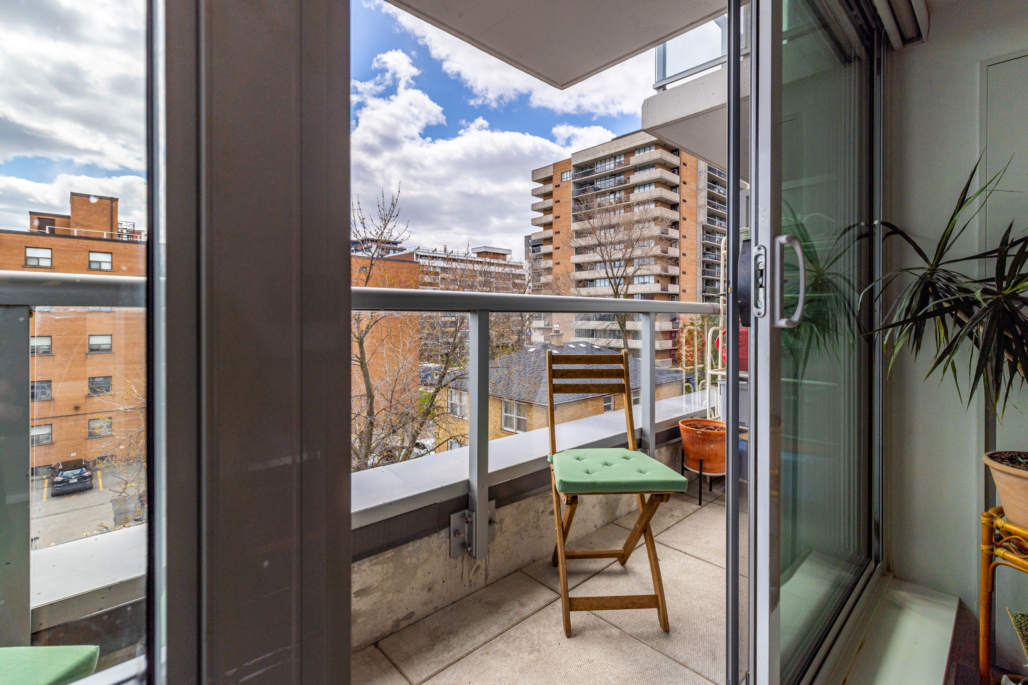 Property in Mississauga — delivered property photograph 27