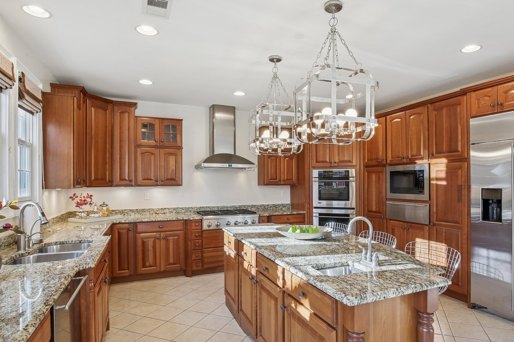 Kitchen with 2 dishwashers & 2 ovens!