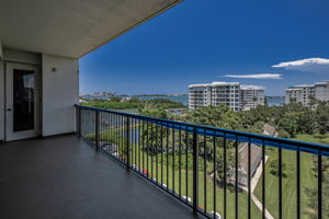 Balcony3
