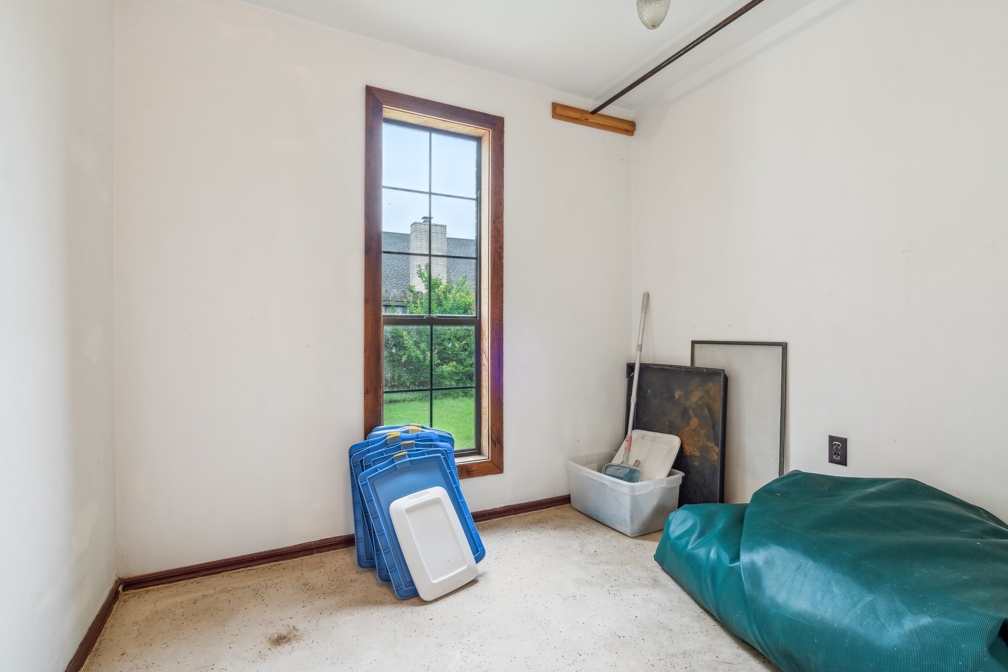 8 Brentwood Pl_038.jpg