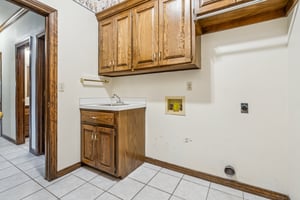 8 Brentwood Pl_035.jpg