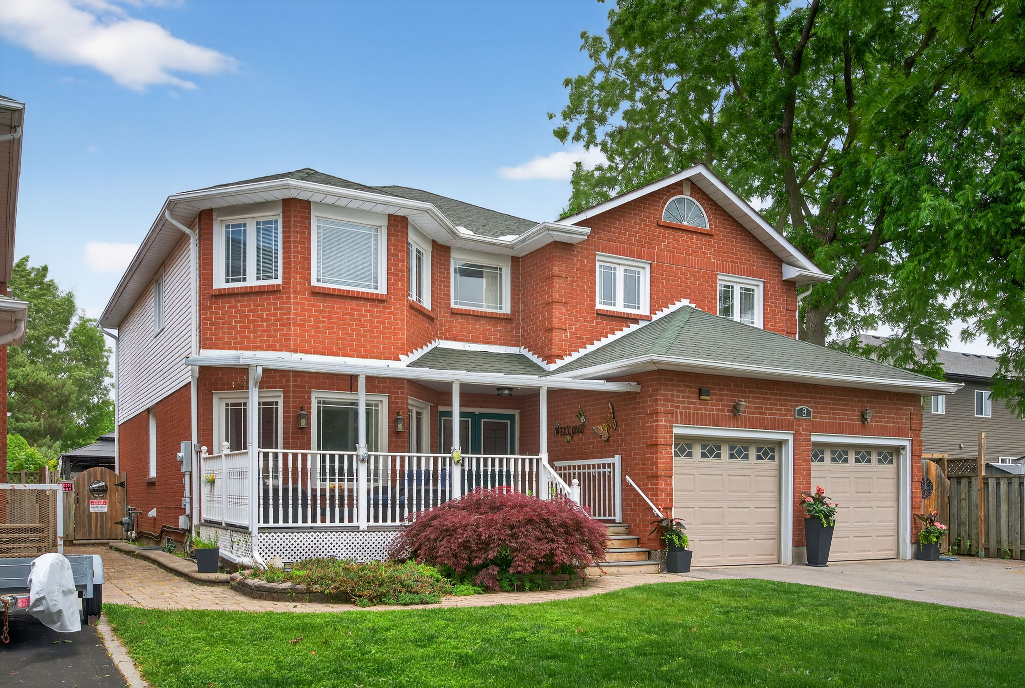 8 Bridle Ct Courtice, ON L1E 2B1