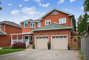 8 Bridle Ct, Courtice ON