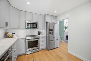 016_F8_8 Calypso Ln